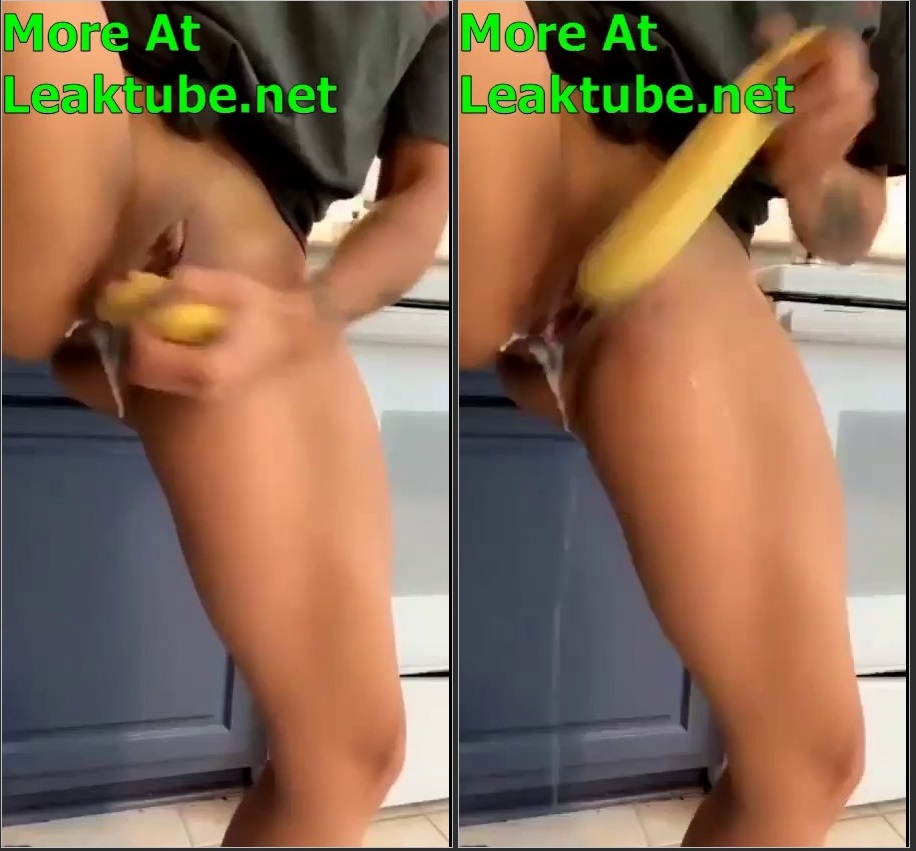 OMG Horny Lady Insert Long And Biig Banana In Her Pussy Leaktube.net - LEAKTUBE
